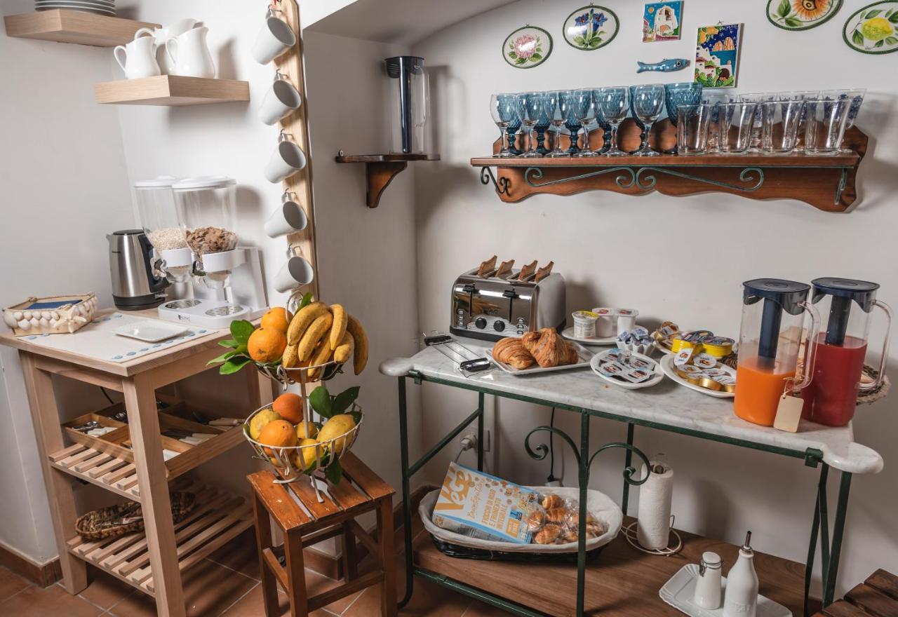 La Casa Degli Angeli Panzió Salerno Kültér fotó