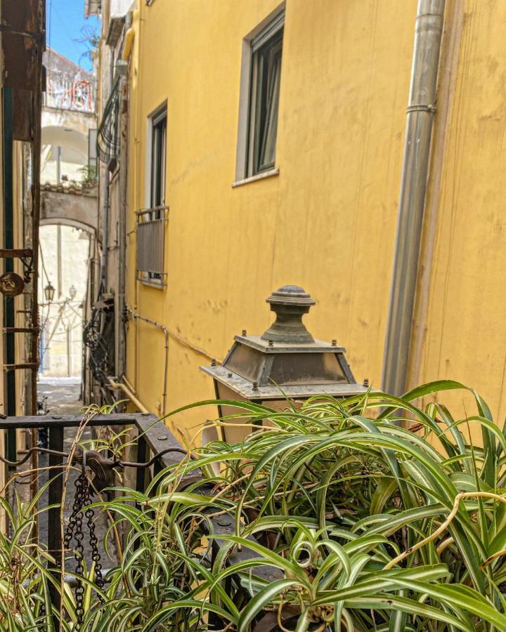 La Casa Degli Angeli Panzió Salerno Kültér fotó